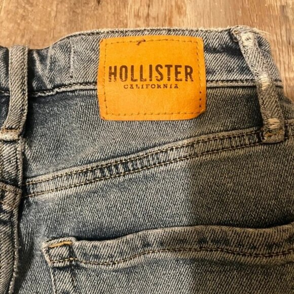 Hollister straight leg light blue demin jeans - Picture 4 of 6